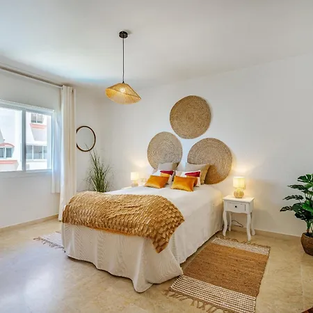 39 Front Row Panoramic Sea View Apartment *