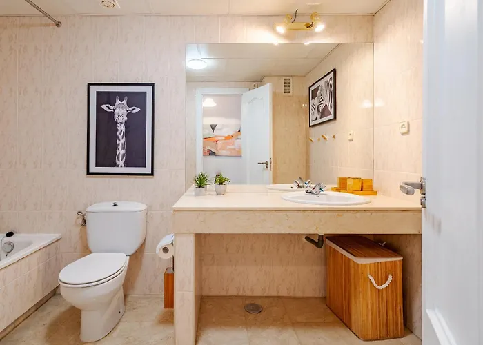 39 Front Row Panoramic Sea View *