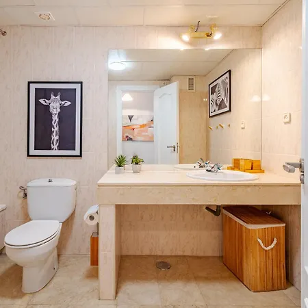 39 Front Row Panoramic Sea View *